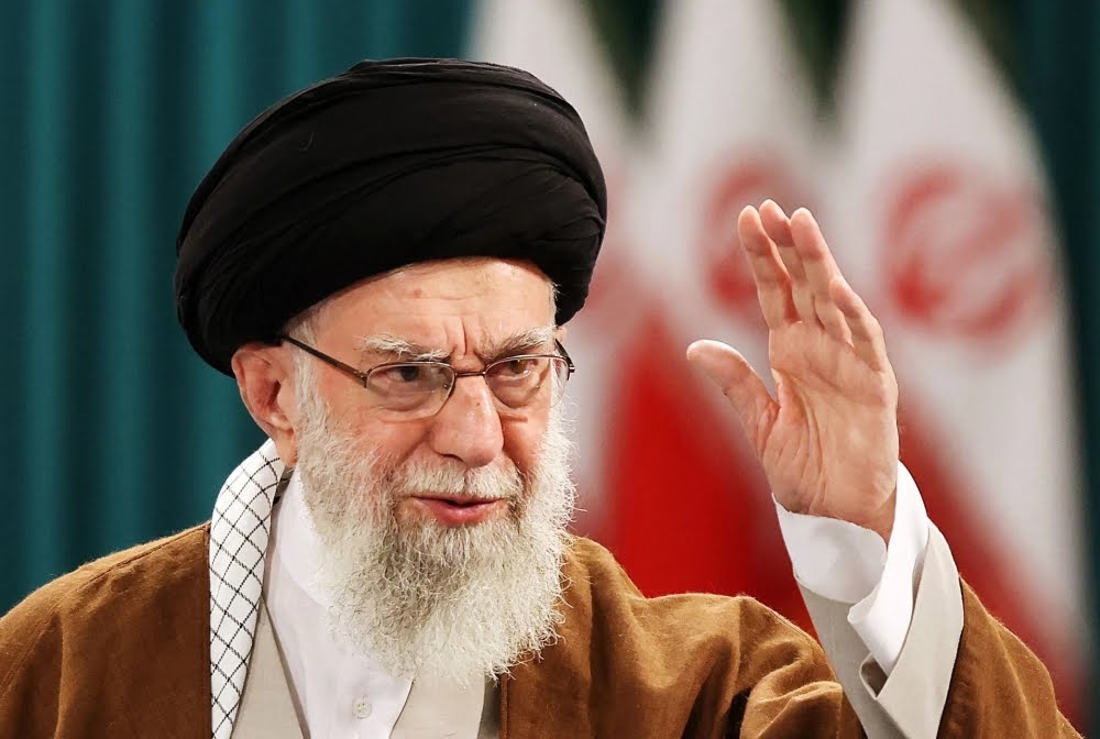 المرشد الأعلى في إيران آية الله علي خامنئي