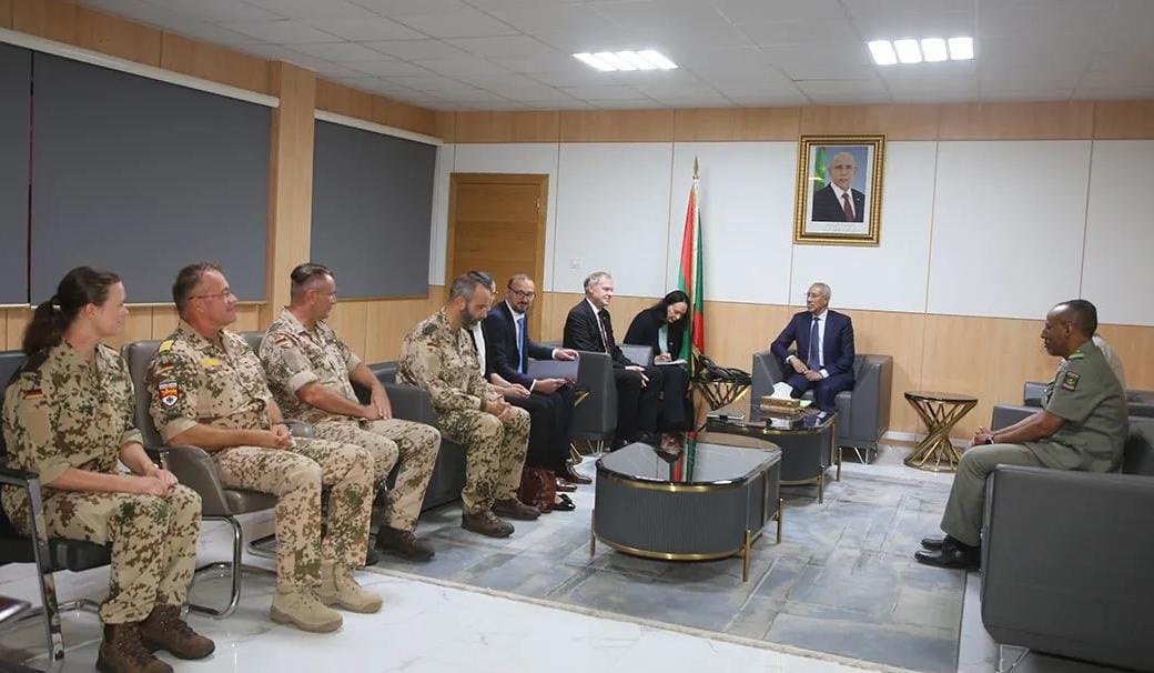 وفد من وزارة الدفاع الألمانية يبحث في نواكشوط تعزيز التعاون العسكري مع موريتانيا