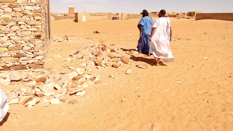 القسم يقع على مقربة من مسجد الحي